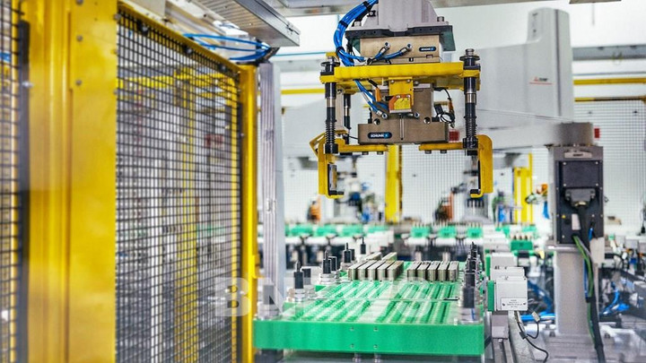 Kịch bản nào cho thị trường ô tô Việt Nam năm 2023? - 2