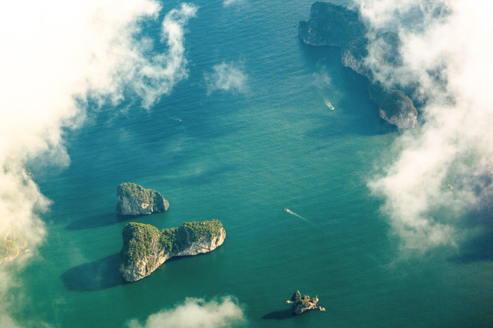 Du khách chi tiền triệu đi thủy phi cơ, ngắm vịnh Hạ Long từ trên cao - 4