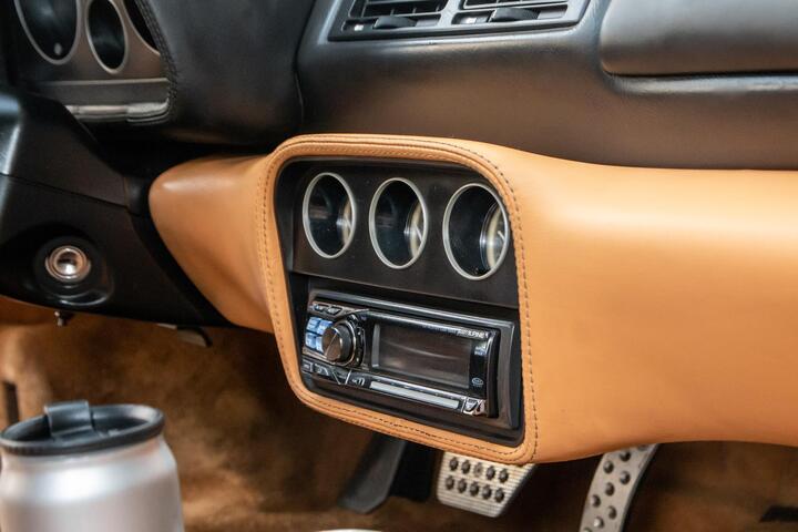 Ferrari 355 F1 Spider tái xuất với diện mạo mới tại TP.HCM - 12