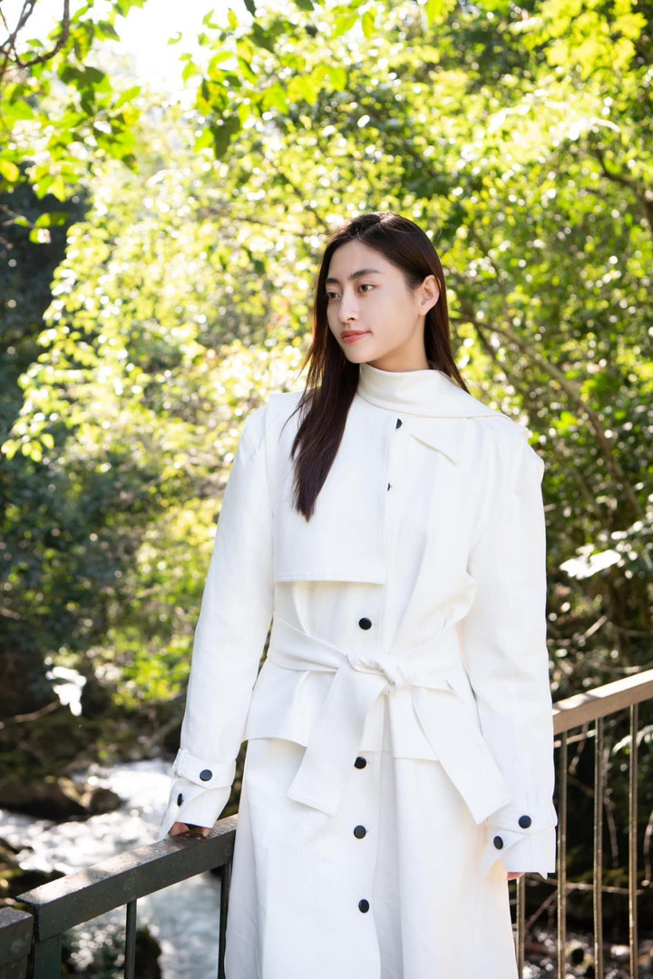 Lương Thùy Linh khoe sắc trong khung cảnh nên thơ của quê hương Cao Bằng - 3