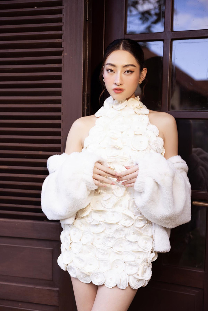 Lương Thùy Linh khoe sắc trong khung cảnh nên thơ của quê hương Cao Bằng - 6