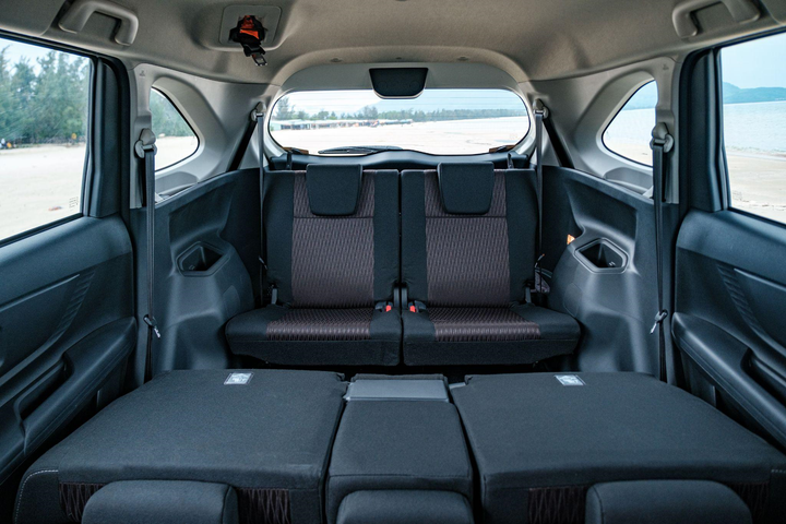 Toyota Avanza Premio: Vượt trên sự mong đợi của xe chạy dịch vụ - 3