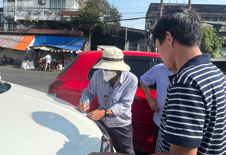 Đăng kiểm ô tô tại TP.HCM quá tải, tài xế được hẹn hơn nửa tháng mới tới lượt - 2