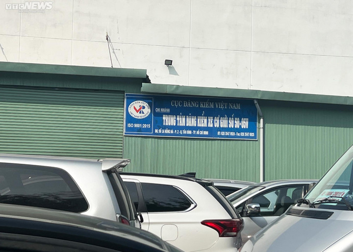 Đăng kiểm ô tô tại TP.HCM quá tải, tài xế được hẹn hơn nửa tháng mới tới lượt - 5