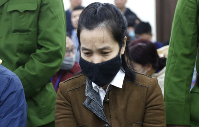 Tiếp tục hoãn phiên xử kỳ án 'siêu lừa' chiếm đoạt 430 tỷ đồng của 3 ngân hàng - 1