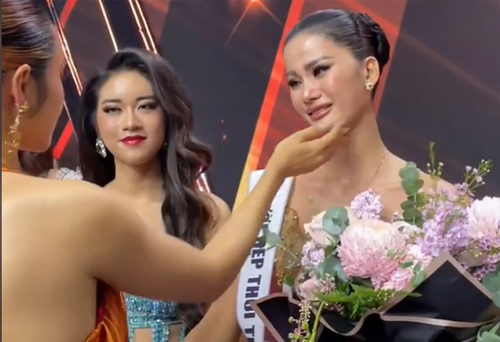 Những thí sinh hoa hậu 'hút' truyền thông nhưng phải dừng chân sớm - 6