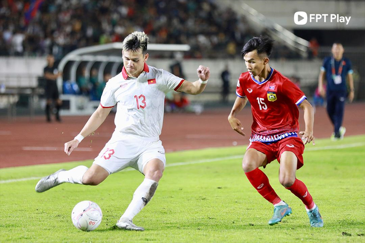 Việt Nam vs Malaysia: HLV Park Hang Seo đọ tài đồng hương Kim Pan-gon - 4