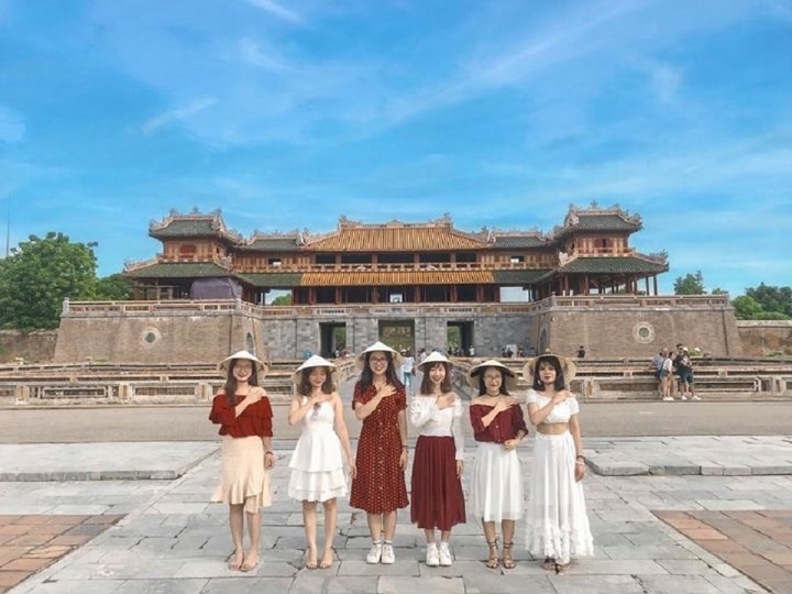 Tết Dương lịch 2023 đi chơi đâu miền Trung? - 2