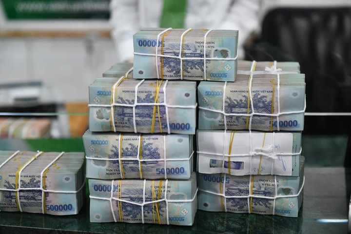 Kho bạc Nhà nước đang gửi 900.000 tỷ đồng tại ngân hàng - 1