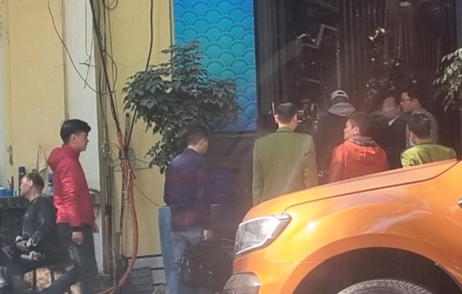 Vợ tử vong vì sốc ma túy, chồng và 3 người bạn bị khởi tố - 1