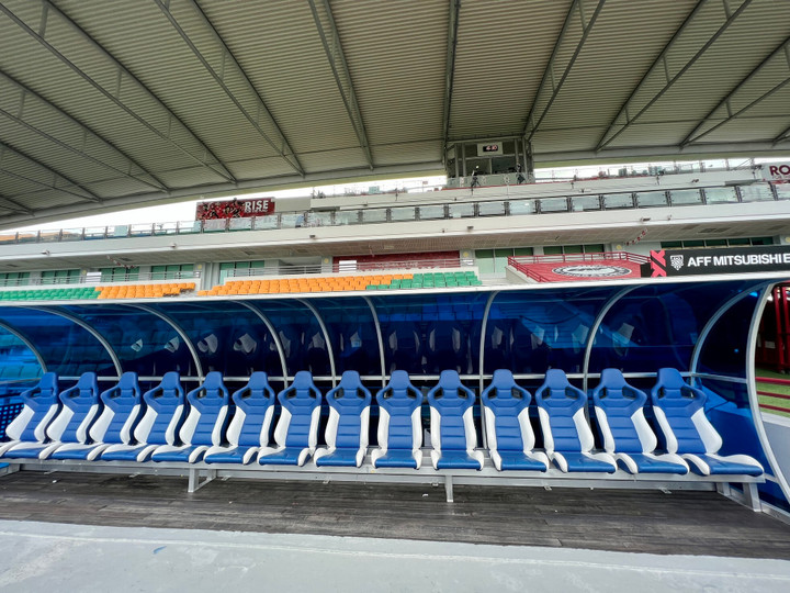 Tủi thân nhìn sân tuyển Việt Nam đá ở Singapore so với sân quốc gia Mỹ Đình - 3