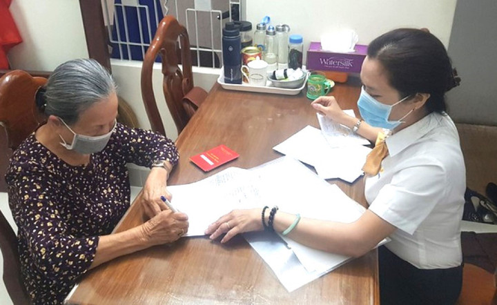 Tỷ lệ người hưởng lương hưu và trợ cấp BHXH qua tài khoản cá nhân đạt 82,87% - 2