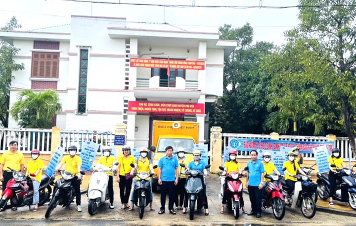BHXH tỉnh Phú Yên chung tay hướng về cộng đồng - 2