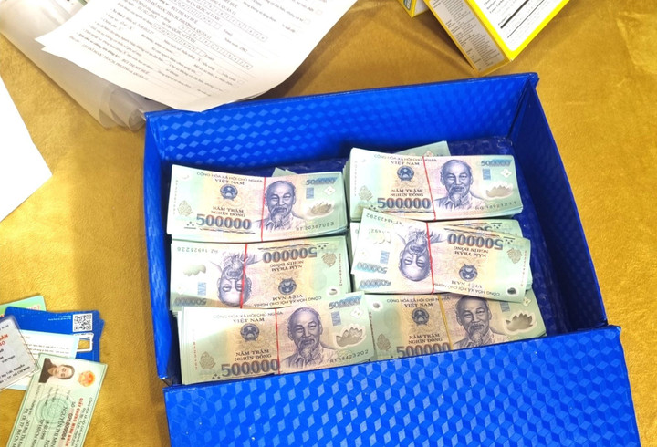 Khởi tố thêm bị can trong đường dây sản xuất, tiêu thụ hơn 1,3 tỷ đồng tiền giả - 2