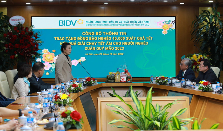 BIDV dành 20 tỷ đồng tặng quà Tết cho người nghèo Xuân Quý Mão 2023 - 2