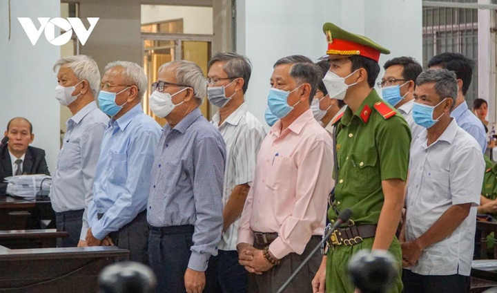 Cựu Chủ tịch UBND tỉnh Khánh Hòa bị đề nghị mức án 7 - 8 năm tù - 1