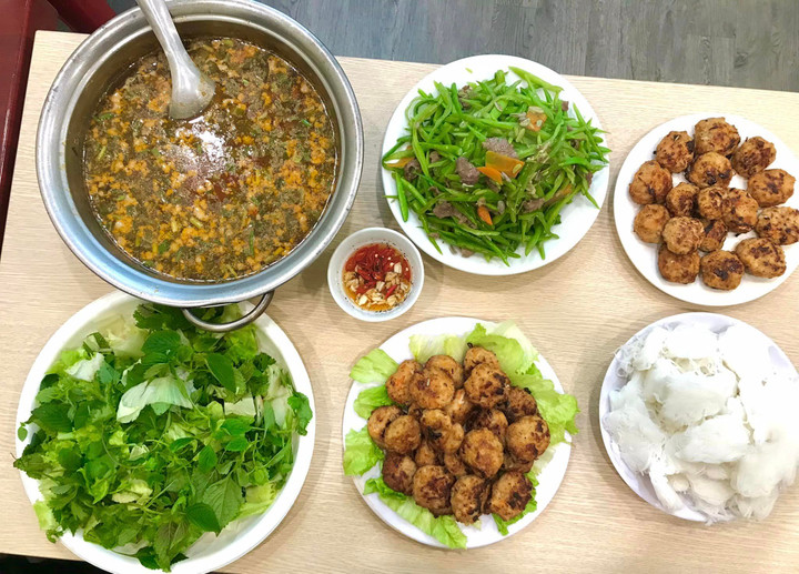 Chia sẻ bữa trưa ở công ty, cô gái khiến dân mạng thi nhau xin vào làm cùng - 2