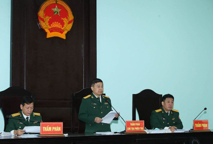 Cựu đại tá biên phòng bảo kê đường dây xăng dầu thoát án chung thân - 1