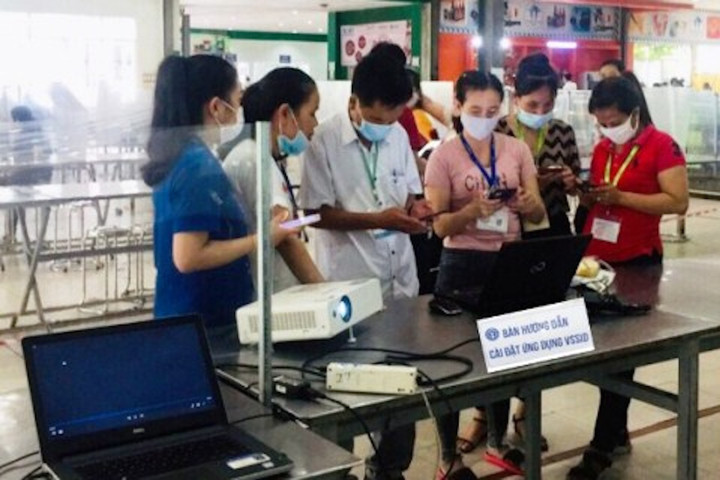 BHXH Việt Nam luôn coi khách hàng như người thân của mình - 1