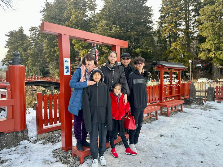 Sao Việt 31/12: Lệ Quyên khoe nhan sắc, Thương Tín chạy show cuối năm - 4