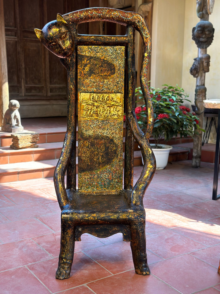 Bộ bàn ghế 7 con mèo 'độc nhất vô nhị' giá 1 tỷ đồng chào Tết Quý Mão 2023 - 4