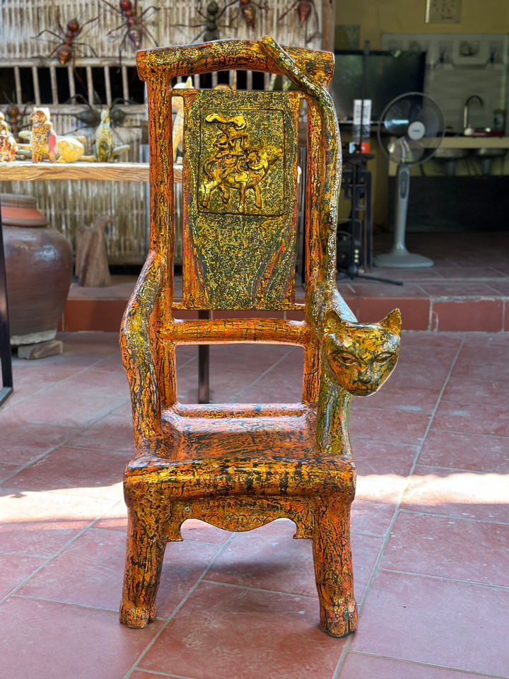 Bộ bàn ghế 7 con mèo 'độc nhất vô nhị' giá 1 tỷ đồng chào Tết Quý Mão 2023 - 3