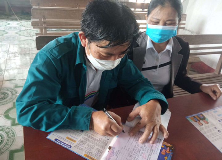 Thiệt thòi cho người lao động khi bán sổ bảo hiểm xã hội - 1