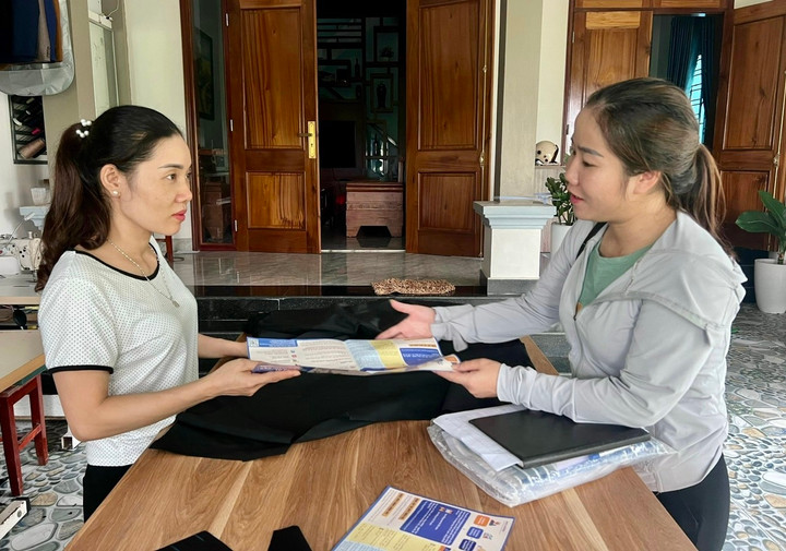 Hoàn thiện chính sách BHXH với lao động tại các hợp tác xã - 1