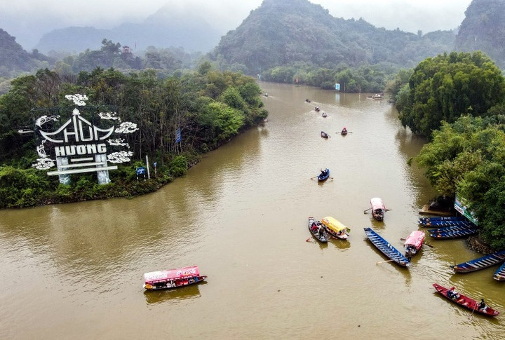 Lễ khai hội chùa Hương sẽ được tổ chức sau 3 năm hoãn vì COVID-19 - 1