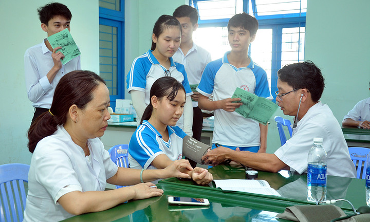 Quảng Nam chỉ đạo tăng cường thực hiện BHYT HSSV năm học 2022-2023 - 1