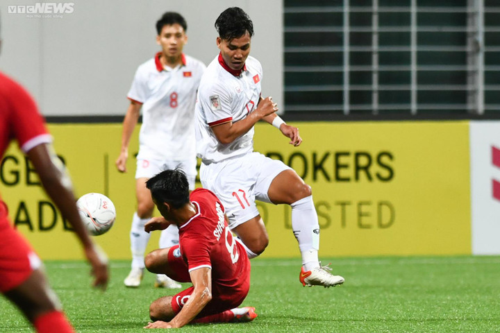 Trực tiếp bóng đá Singapore 0-0 Việt Nam: Trận hòa đầu tiên - 4
