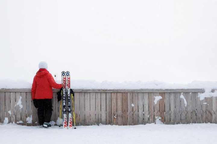 Người dân nhiều nơi trên thế giới co ro trong giá rét trước thềm năm mới 2023 - 10
