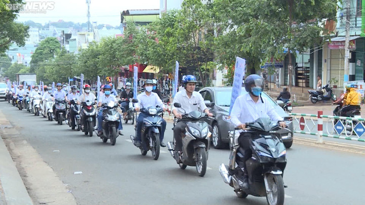 HĐ quản lý BHXH luôn đồng hành, tháo gỡ khó khăn trong thực hiện chính sách BHXH - 2