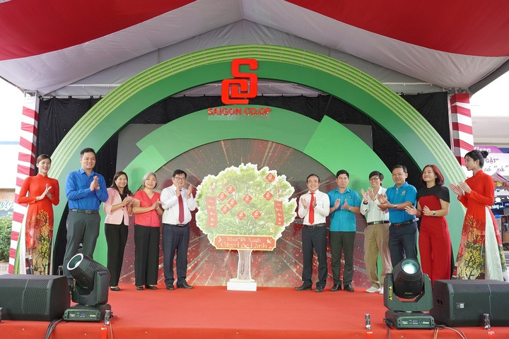 Saigon Co.op khởi động tháng cao điểm khuyến mãi Tết - 1