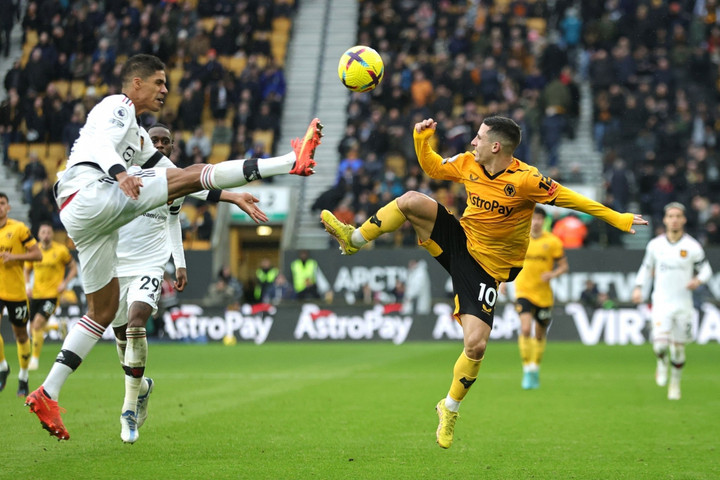 Trực tiếp bóng đá Wolverhampton 0-1 Man Utd: Rashford ghi bàn - 3