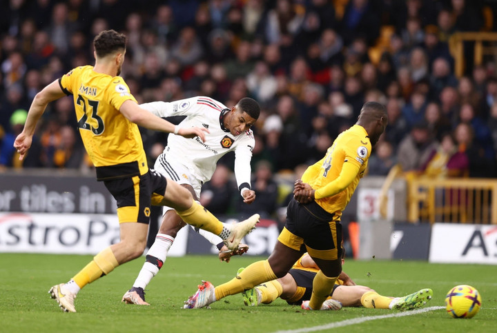 Trực tiếp bóng đá Wolverhampton 0-1 Man Utd: Rashford ghi bàn - 1
