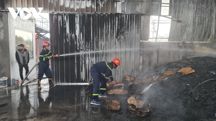 Cháy lớn tại cụm công nghiệp ở Quảng Ninh, thiệt hại hàng chục tỷ đồng - 2