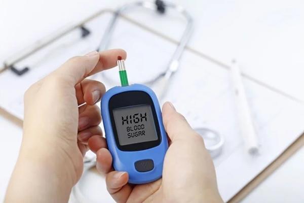 Hơi thở có mùi lạ cảnh báo bệnh tiểu đường - 2
