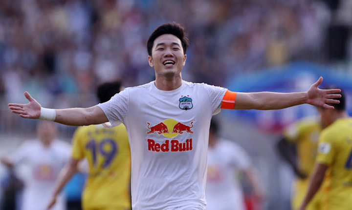 HLV Kiatisak nhắn Xuân Trường: Nếu khó khăn hãy trở lại HAGL - 1