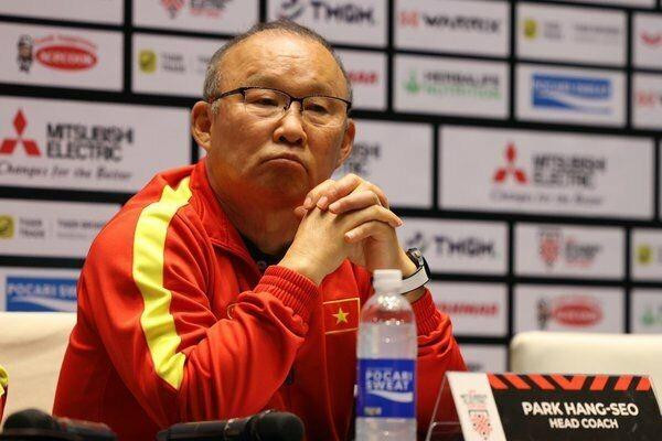 HLV Park Hang Seo lên tiếng phê phán cổ động viên quá khích ở AFF Cup 2022 - 1