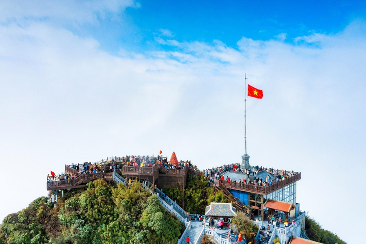 Du khách háo hức tận hưởng ngày đầu năm mới tại các Sun World - 7