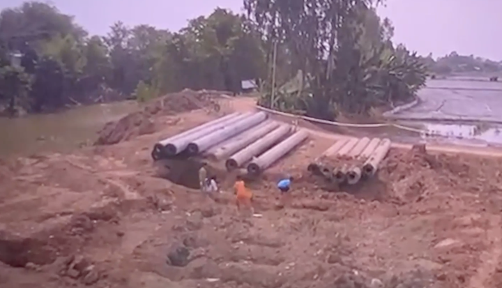 48 giờ giải cứu bé trai 10 tuổi lọt xuống trụ bê tông sâu 35m ở Đồng Tháp - 1