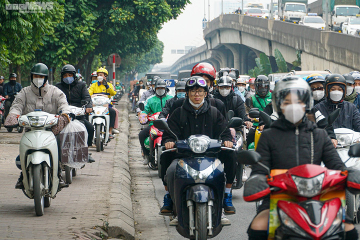 Bắc Bộ hửng nắng, Trung Bộ mưa dông trong ngày cuối kỳ nghỉ Tết Dương lịch - 1