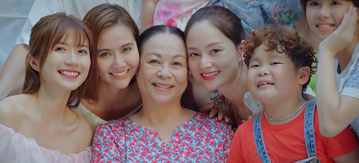 Huyền Lizzie thắng giải nữ diễn viên ấn tượng nhờ 'Thương ngày nắng về' - 3