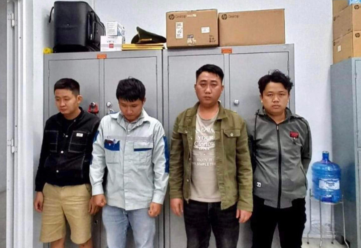 Triệt phá đường dây đánh bạc qua mạng lớn nhất từ trước đến nay ở Quảng Ngãi - 1