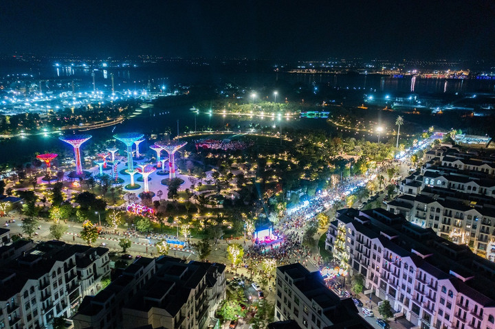 Bùng nổ với phố ẩm thực đêm tại khu đô thị Vinhomes Grand Park - 6