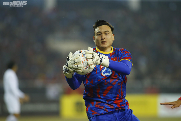 Trực tiếp bóng đá Việt Nam 3-0 Myanmar: Thế trận áp đảo - 9