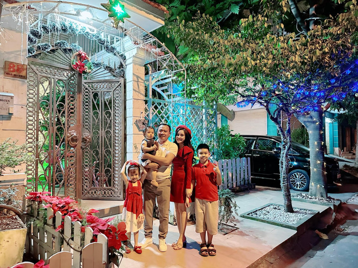 Sao Việt 4/1: Phan Hiển rửa chân cho Khánh Thi, NSND Hồng Vân kỷ niệm ngày cưới - 5