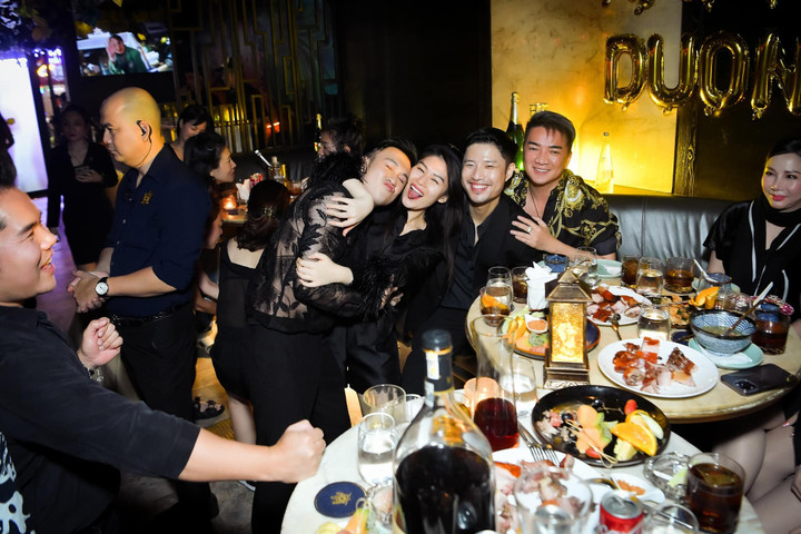 Sao Việt 7/1: Dàn nghệ sĩ tiết lộ hình ảnh ghi hình 'Táo quân 2023' - 6