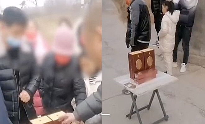 Rước dâu về, chú rể 3 lần bị dân làng nhà gái chặn đường trấn lột - 1